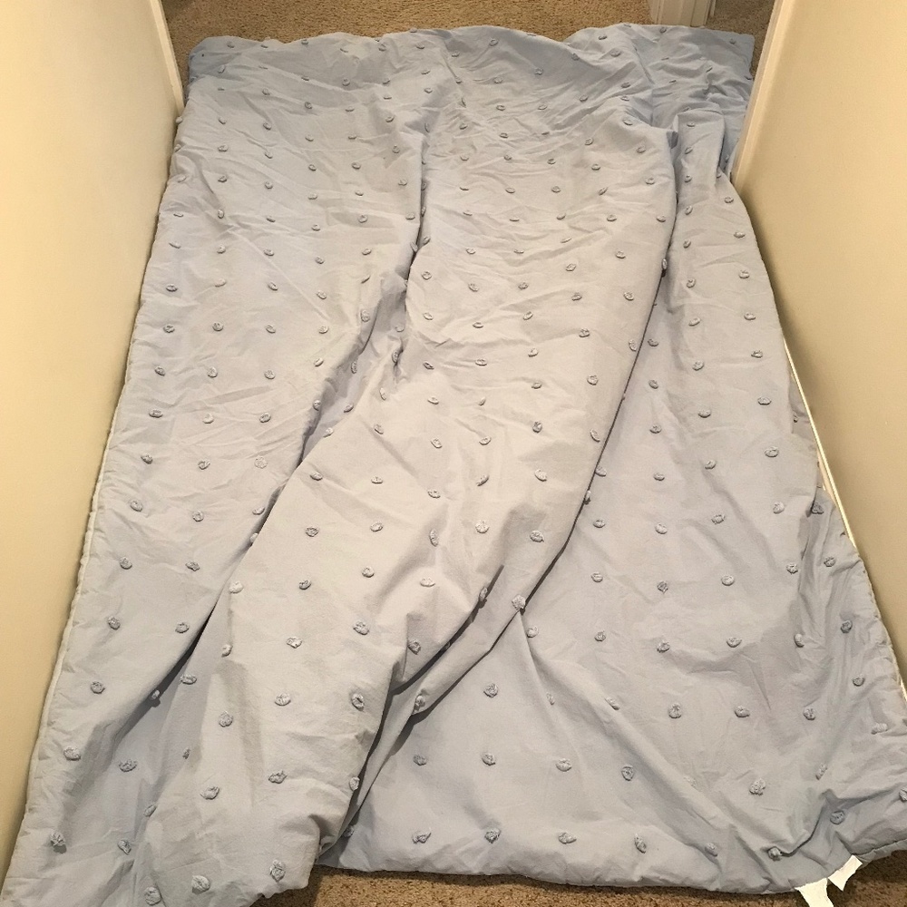 Light blue twin comforter